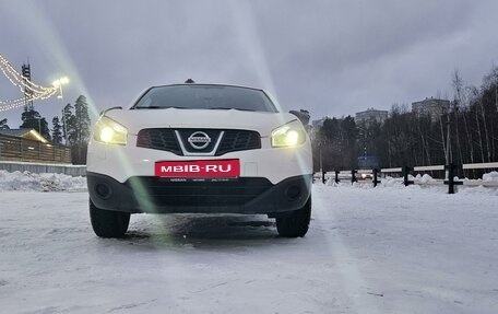 Nissan Qashqai, 2011 год, 1 200 000 рублей, 2 фотография