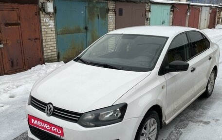 Volkswagen Polo VI (EU Market), 2010 год, 650 000 рублей, 2 фотография