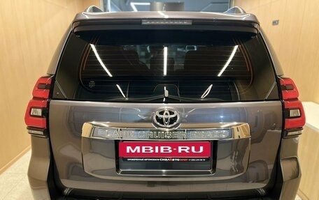 Toyota Land Cruiser Prado 150 рестайлинг 2, 2018 год, 5 850 000 рублей, 5 фотография