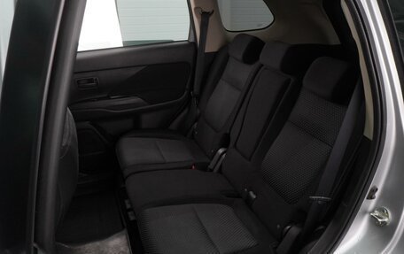 Mitsubishi Outlander III рестайлинг 3, 2016 год, 1 599 000 рублей, 9 фотография