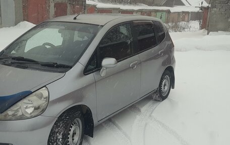 Honda Fit III, 2002 год, 490 000 рублей, 3 фотография