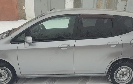 Honda Fit III, 2002 год, 490 000 рублей, 4 фотография