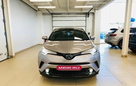 Toyota C-HR I рестайлинг, 2016 год, 2 249 000 рублей, 9 фотография