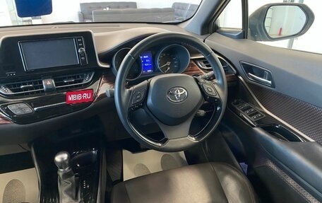 Toyota C-HR I рестайлинг, 2016 год, 2 249 000 рублей, 15 фотография