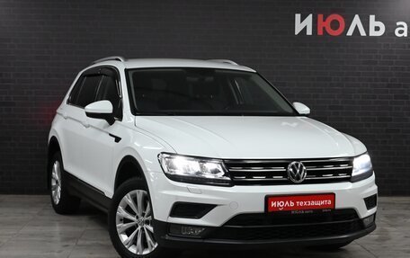 Volkswagen Tiguan II, 2018 год, 2 500 000 рублей, 3 фотография