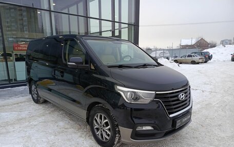 Hyundai H-1 II рестайлинг, 2019 год, 3 349 000 рублей, 3 фотография