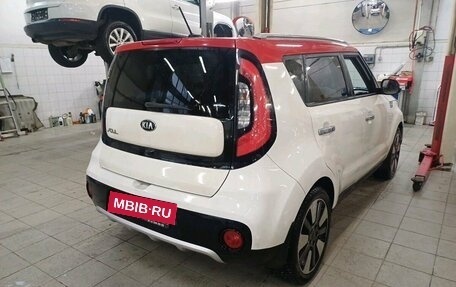 KIA Soul II рестайлинг, 2017 год, 1 500 000 рублей, 13 фотография