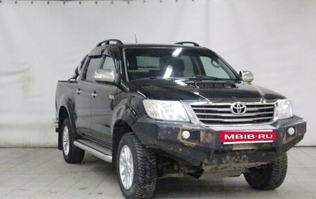 Toyota Hilux VII, 2014 год, 2 500 000 рублей, 3 фотография