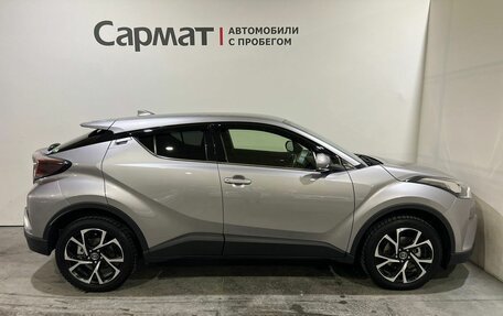 Toyota C-HR I рестайлинг, 2017 год, 2 050 000 рублей, 8 фотография