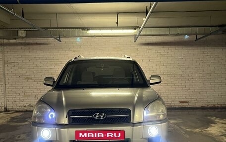 Hyundai Tucson III, 2004 год, 850 000 рублей, 1 фотография