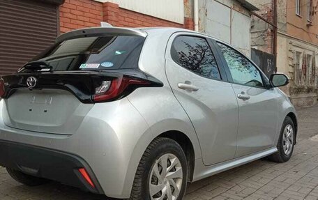 Toyota Yaris, 2020 год, 1 580 000 рублей, 5 фотография