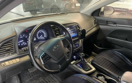 Hyundai Elantra VI рестайлинг, 2018 год, 1 290 000 рублей, 9 фотография