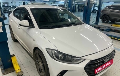 Hyundai Elantra VI рестайлинг, 2018 год, 1 290 000 рублей, 3 фотография