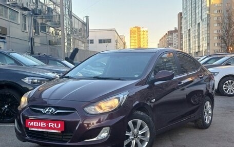 Hyundai Solaris II рестайлинг, 2012 год, 789 000 рублей, 3 фотография