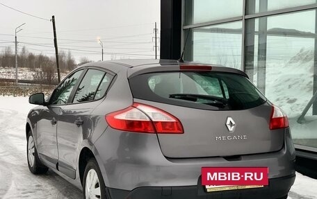 Renault Megane III, 2011 год, 630 000 рублей, 2 фотография