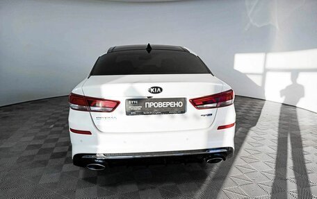 KIA Optima IV, 2019 год, 2 220 000 рублей, 7 фотография