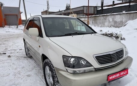 Toyota Harrier, 1999 год, 900 000 рублей, 1 фотография