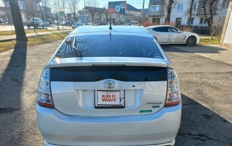 Toyota Prius, 2008 год, 950 000 рублей, 4 фотография