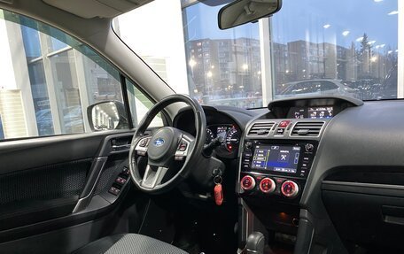 Subaru Forester, 2017 год, 2 310 000 рублей, 11 фотография