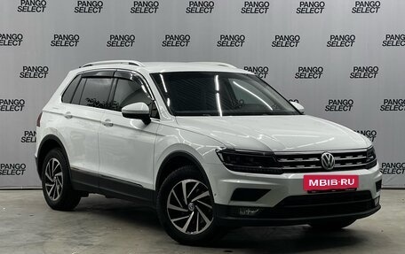 Volkswagen Tiguan II, 2018 год, 2 420 000 рублей, 3 фотография