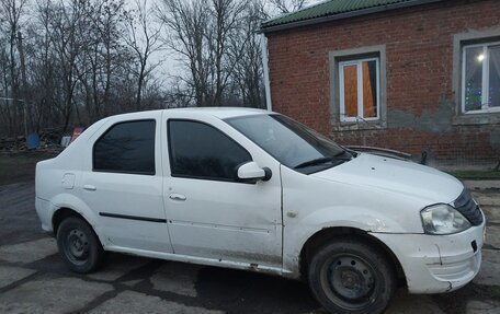 Renault Logan I, 2013 год, 380 000 рублей, 7 фотография