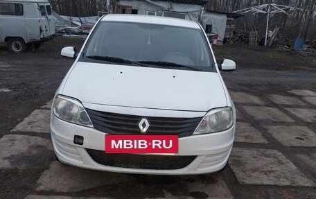 Renault Logan I, 2013 год, 380 000 рублей, 8 фотография