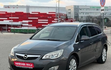 Opel Astra J, 2012 год, 897 000 рублей, 11 фотография