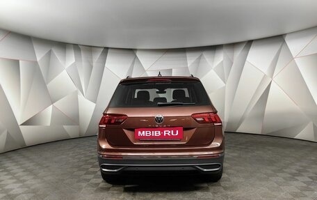 Volkswagen Tiguan II, 2021 год, 2 648 700 рублей, 8 фотография