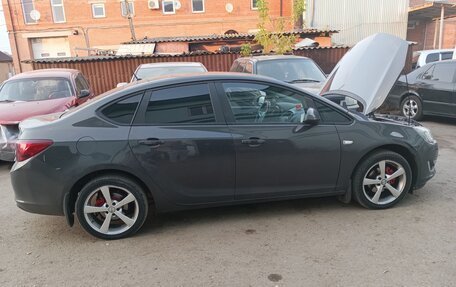 Opel Astra J, 2012 год, 800 000 рублей, 5 фотография