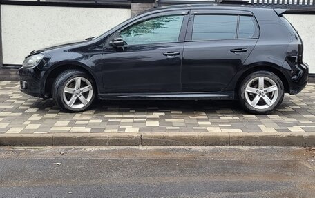 Volkswagen Golf VI, 2009 год, 800 000 рублей, 1 фотография