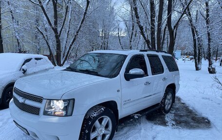 Chevrolet Tahoe III, 2012 год, 2 250 000 рублей, 2 фотография