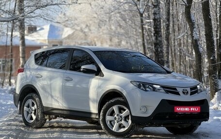 Toyota RAV4, 2014 год, 2 050 000 рублей, 2 фотография