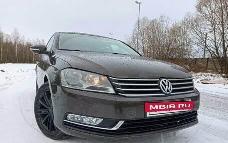 Volkswagen Passat B7, 2013 год, 1 199 000 рублей, 2 фотография