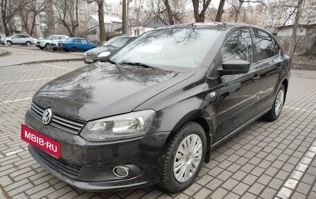 Volkswagen Polo VI (EU Market), 2012 год, 740 000 рублей, 2 фотография