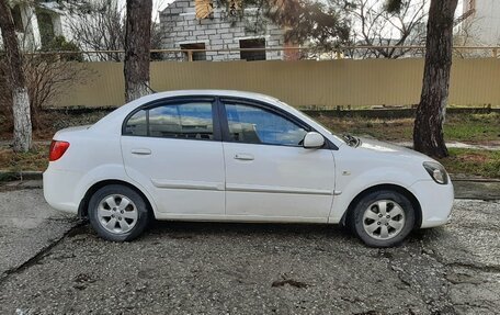 KIA Rio II, 2011 год, 659 000 рублей, 3 фотография