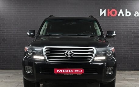 Toyota Land Cruiser 200, 2013 год, 4 240 000 рублей, 2 фотография