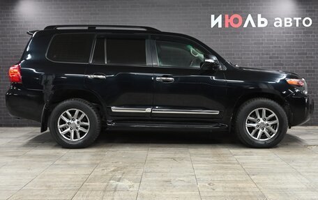 Toyota Land Cruiser 200, 2013 год, 4 240 000 рублей, 8 фотография