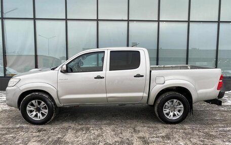 Toyota Hilux VII, 2012 год, 2 190 000 рублей, 2 фотография