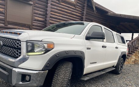 Toyota Tundra II, 2017 год, 6 900 000 рублей, 5 фотография