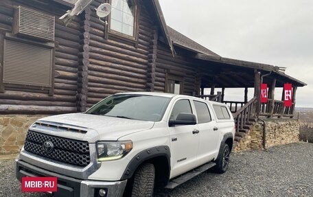 Toyota Tundra II, 2017 год, 6 900 000 рублей, 6 фотография