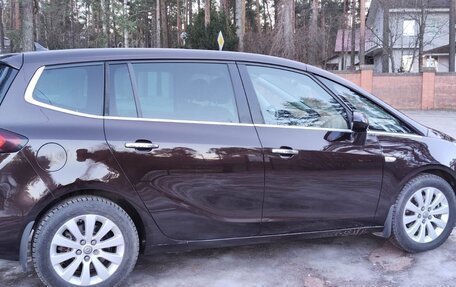 Opel Zafira C рестайлинг, 2013 год, 1 580 000 рублей, 2 фотография