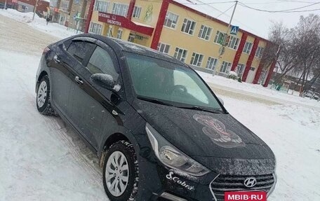 Hyundai Solaris II рестайлинг, 2018 год, 1 150 000 рублей, 2 фотография