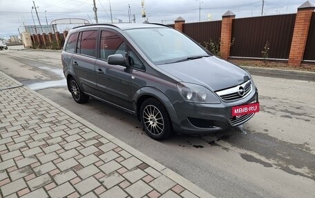 Opel Zafira B, 2012 год, 770 000 рублей, 3 фотография