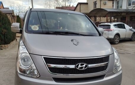 Hyundai Grand Starex Grand Starex I рестайлинг 2, 2014 год, 2 088 000 рублей, 8 фотография