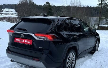 Toyota RAV4, 2021 год, 4 130 000 рублей, 5 фотография