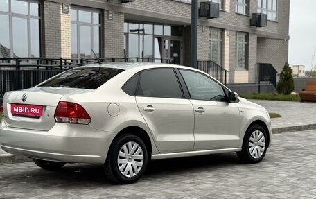 Volkswagen Polo VI (EU Market), 2014 год, 1 125 000 рублей, 18 фотография