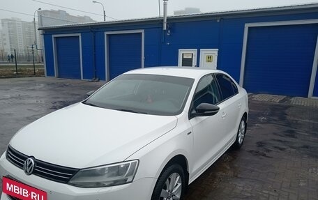 Volkswagen Jetta VI, 2013 год, 1 190 000 рублей, 3 фотография