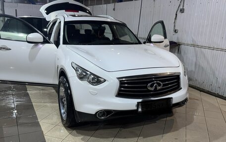 Infiniti FX II, 2011 год, 1 850 000 рублей, 6 фотография