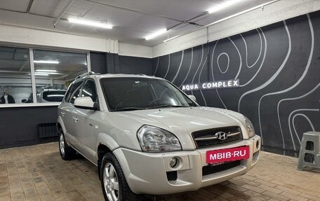 Hyundai Tucson III, 2006 год, 625 000 рублей, 2 фотография