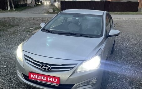 Hyundai Solaris II рестайлинг, 2015 год, 685 000 рублей, 8 фотография